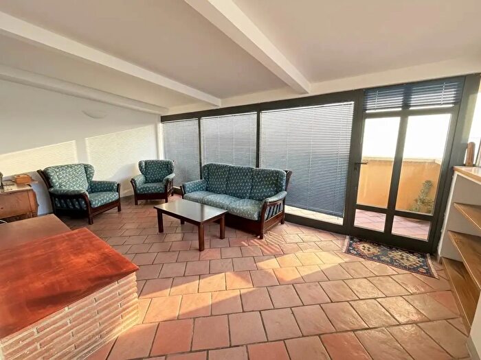 Casa con 6 locali in vendita in Pistoia