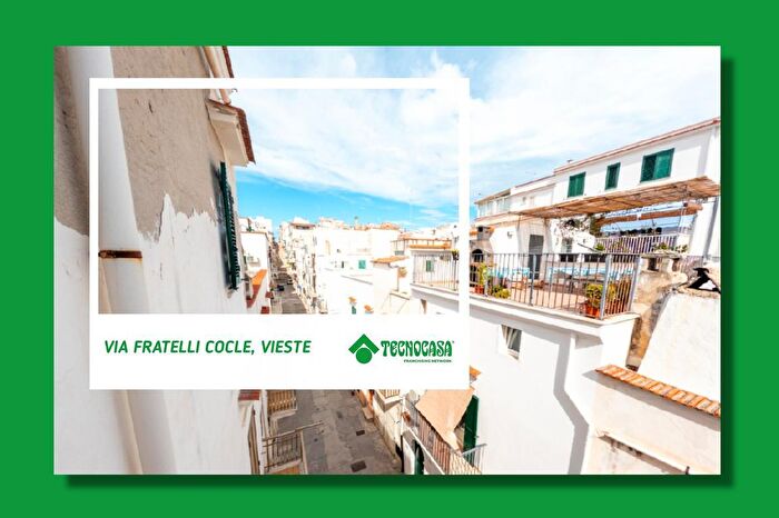 Appartamento trilocale in vendita in Via Fratelli Cocle, Vieste