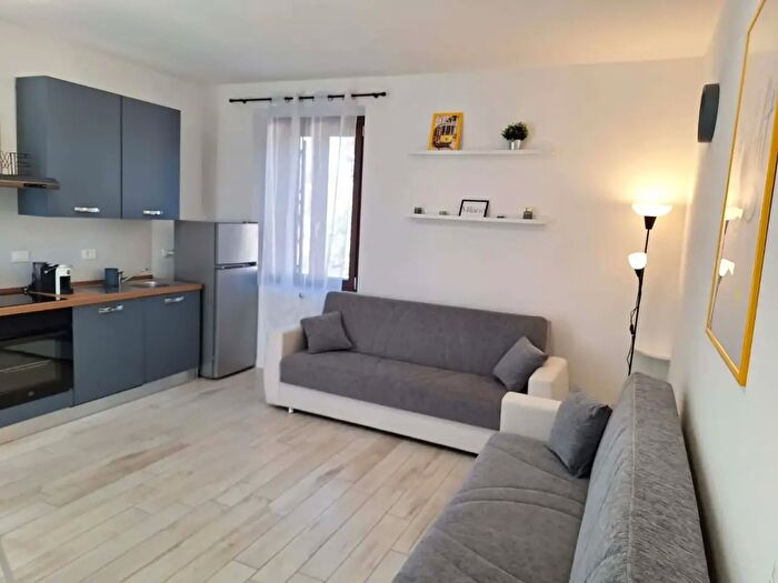Appartamento monolocale in affitto in Via IV Novembre, Garbagnate Milanese