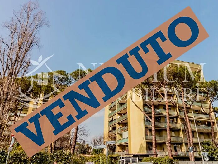 Appartamento trilocale in vendita in Via Fiume Bianco, Roma