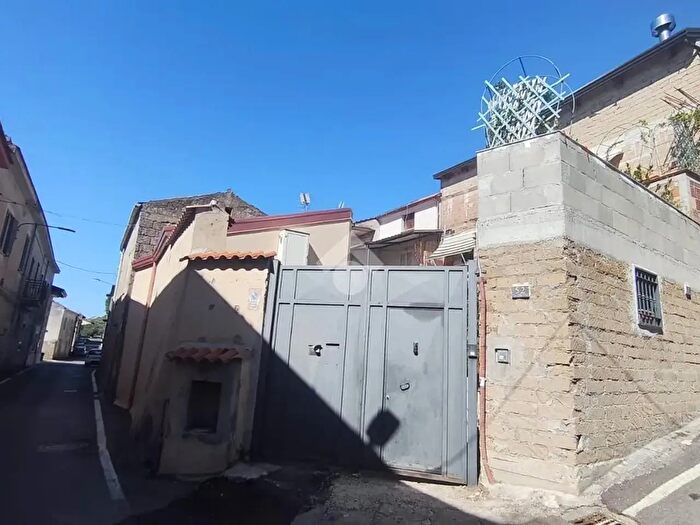 Casa trilocale in vendita in Via Assunta di Mezzano, Caserta