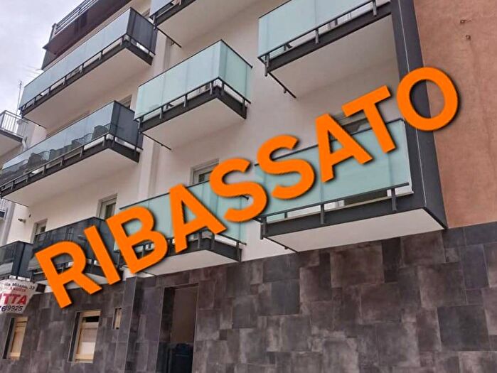 Appartamento quadrilocale in affitto in Via Genova, Centro, Andria