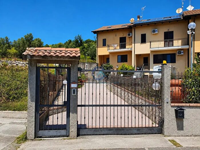 Casa con 6 locali in vendita in Via Rucci, Marcellinara
