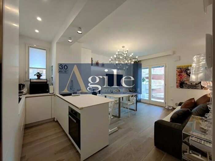 Appartamento trilocale in vendita in Via Sabotino, San Benedetto Del Tronto