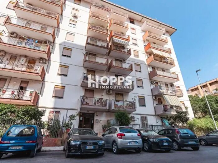 Appartamento trilocale in vendita in Via Domenico Tempio, Palermo