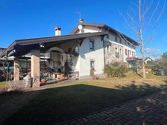 Casa con 7 locali in vendita in Via Plasencis, San Vito Di Fagagna