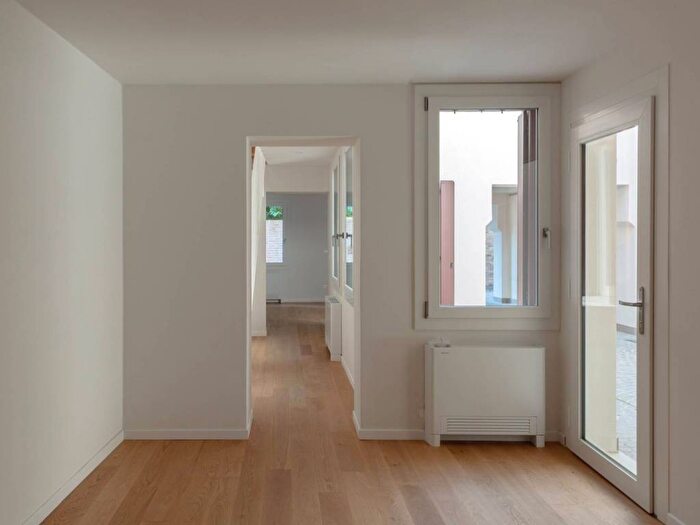 Appartamento con 6 locali in affitto in Santa Sofia Altinate, Padova
