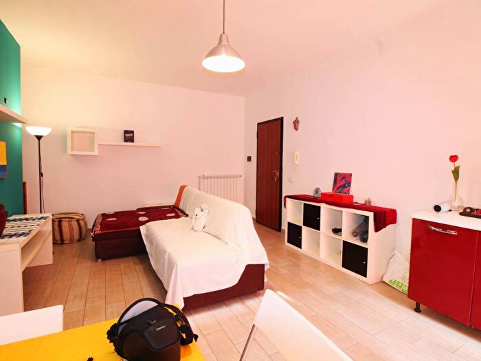 Appartamento con 6 locali in affitto in Via Ungheria, Centro, Santa Flavia
