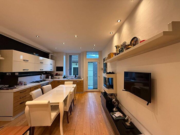 Appartamento bilocale in affitto in Via Bramante, Paolo Sarpi, Milano