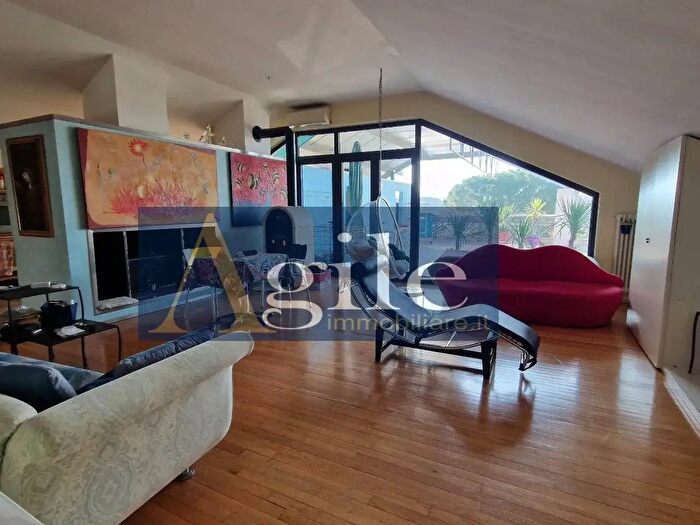 Appartamento con 5 locali in vendita in Via Vespucci, SantEgidio Alla Vibrata