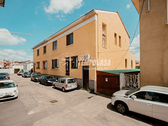 Appartamento quadrilocale in vendita in Via Pasubio, Vigevano