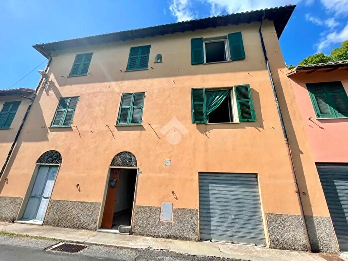 Casa trilocale in vendita in Via G Carlo Macaggi, Davagna