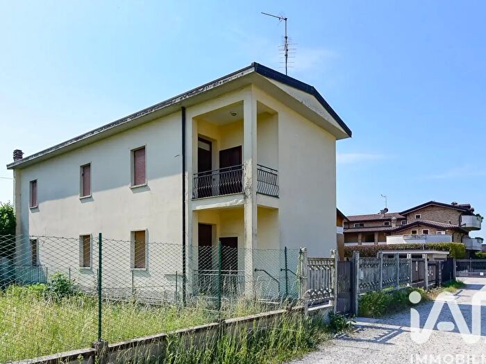 Casa con 5 locali in vendita in Via Consorziale dei Boschi, Meda