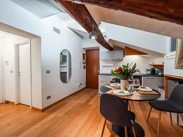 Appartamento monolocale in affitto in Corso Como, Milano