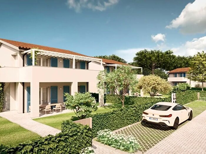 Casa quadrilocale in vendita in Rosignano Marittimo