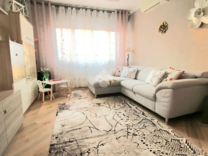 Appartamento trilocale in vendita in Via Dismano, Cesena