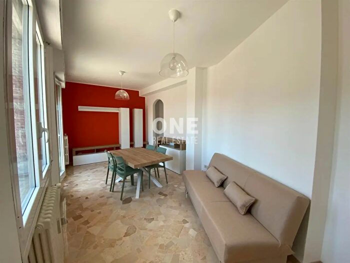 Appartamento trilocale in affitto in Via della Torre, Milano