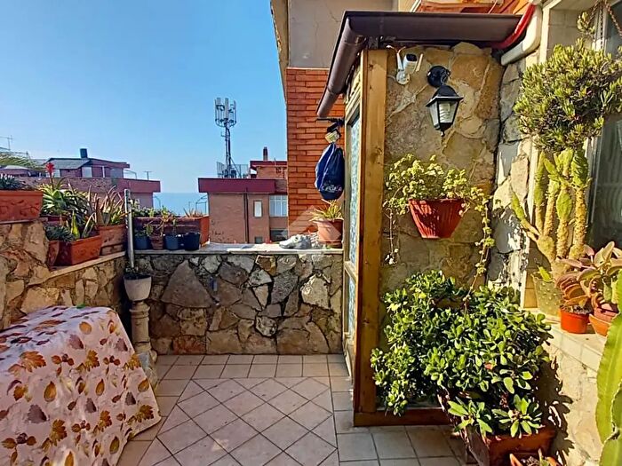 Appartamento trilocale in vendita in Via Bologna, Ardea