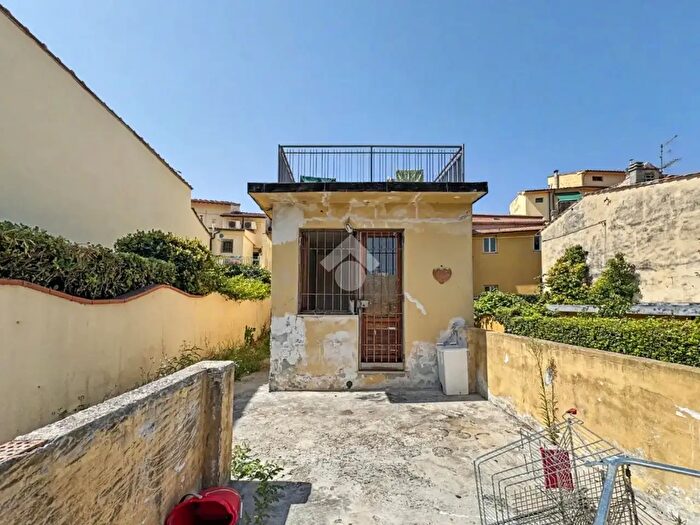 Appartamento bilocale in vendita in Lungarno Guadalongo, Pisa