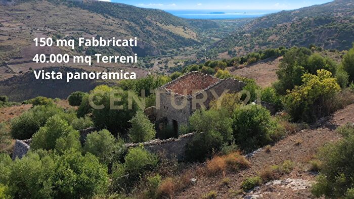 Casa con 7 locali in vendita in Via dei Tulipani, Ragusa