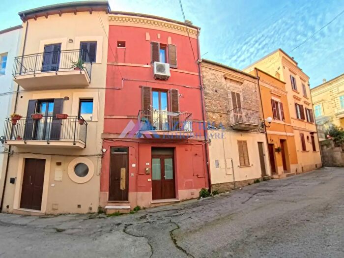 Casa trilocale in vendita in Vasto