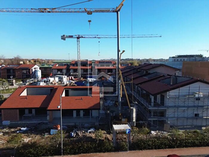 Casa con 6 locali in vendita in Via Forte Fenilazzo, Castelnuovo Del Garda