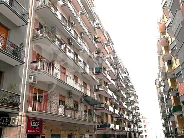 Appartamento trilocale in vendita in Via Diego Peluso, Taranto