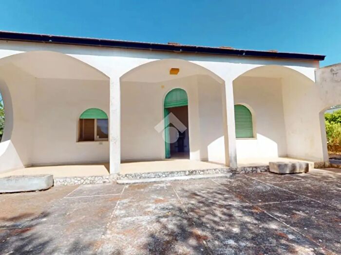 Casa quadrilocale in vendita in Contrada Cantagallo, Francavilla Fontana