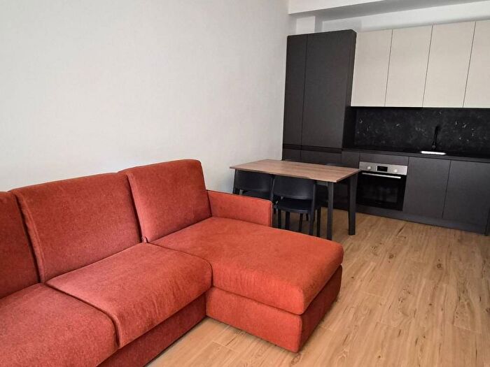 Appartamento bilocale in affitto in Via Roberto Bracco, Dergano, Milano