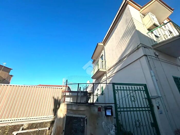 Appartamento bilocale in vendita in Via Lamaria Vecchia, Torre Del Greco