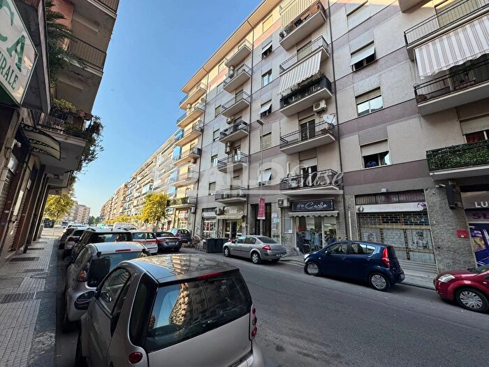Appartamento con 5 locali in vendita in Via delle Medaglie dOro Cosenza, Cosenza
