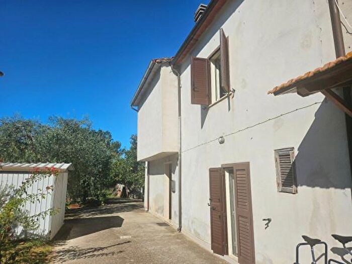 Casa trilocale in vendita in Vocabolo Campocavallo, Giove