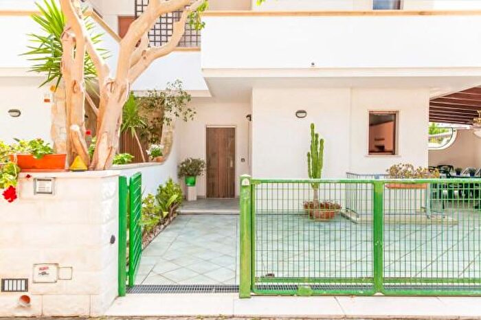 Casa con 5 locali in vendita in Carovigno