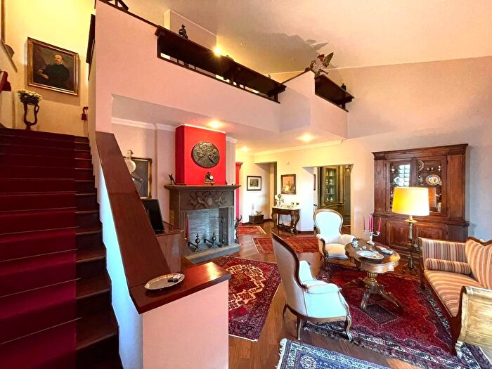 Casa con 9 locali in vendita in Via Capodichina Atina Frosinone, Atina