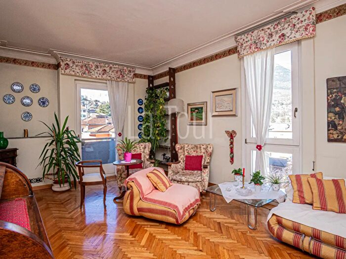 Appartamento con 7 locali in vendita in Corso XXVI Febbraio, Aosta