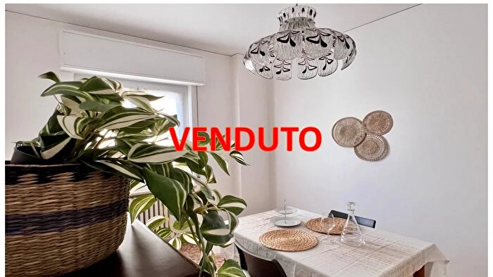 Appartamento quadrilocale in vendita in Via Poerio, Verona