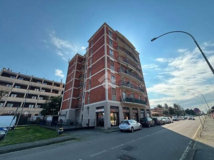 Appartamento bilocale in affitto in Via Giosue Carducci, Rosate