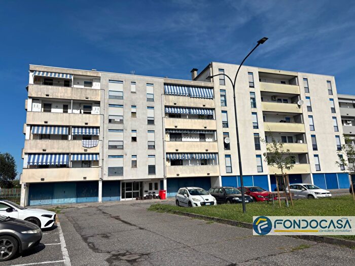 Appartamento trilocale in vendita in Via Malogno, Palazzolo SullOglio