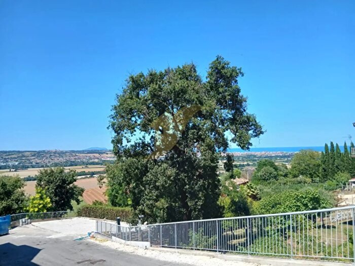 Appartamento trilocale in vendita in Via Dante Alighieri, Sant'Elpidio A Mare