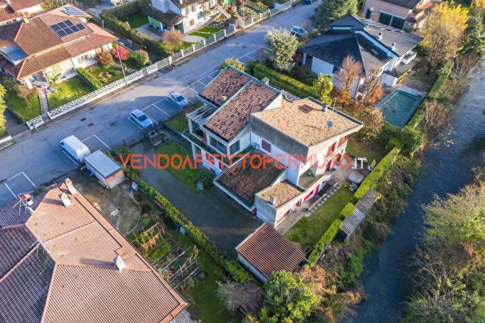 Case in Vendita e in Affitto - 3