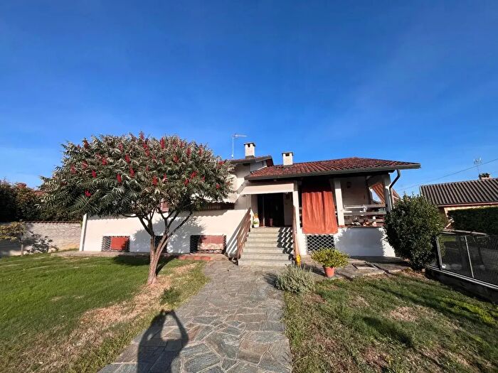 Casa quadrilocale in vendita in Via Tommaso Ferreri, Barbania