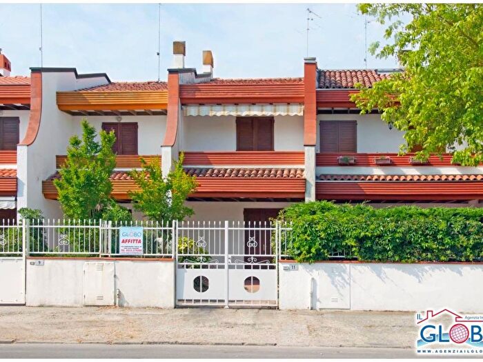 Casa trilocale in affitto in Viale Stati Uniti dAmerica, Lido delle Nazioni, Comacchio