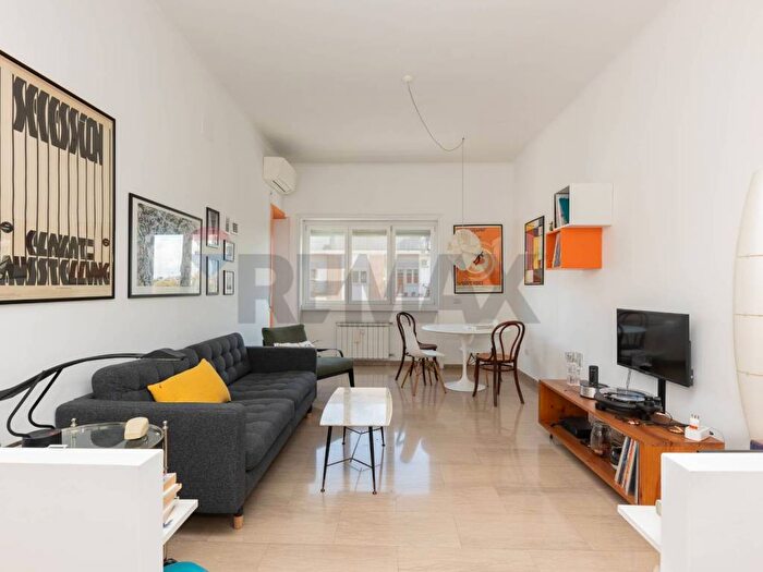 Appartamento trilocale in affitto in Via Val Dala, Conca dOro Valli, Roma