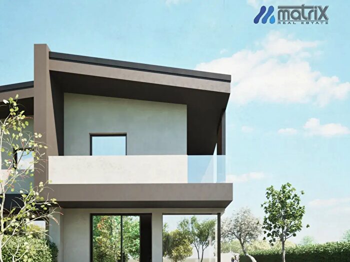 Casa con 10 locali in vendita in Via Giuseppe Verdi, Campolongo Maggiore