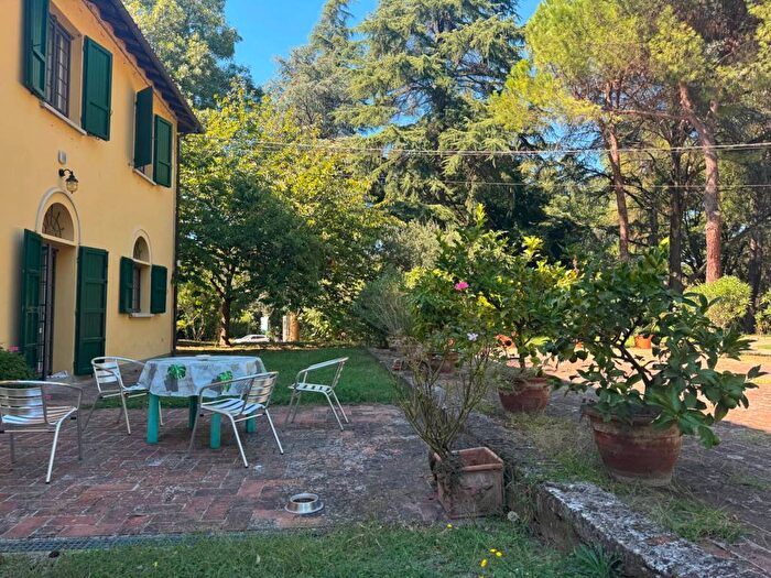 Casa con 6 locali in affitto in Via Gesso, Zola Predosa