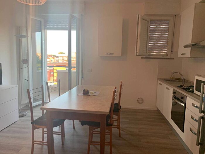 Appartamento trilocale in affitto in Via Antonio Gramsci, Centro, Misano Adriatico