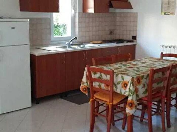 Casa con 5 locali in affitto in Neighbourhood Bondano Partaccia, Bondano Partaccia, Massa