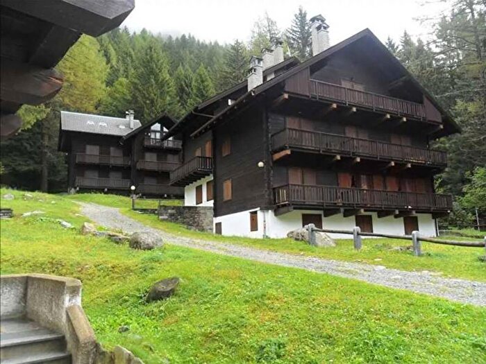 Appartamento trilocale in affitto in Via Marconi, Staffa, Macugnaga