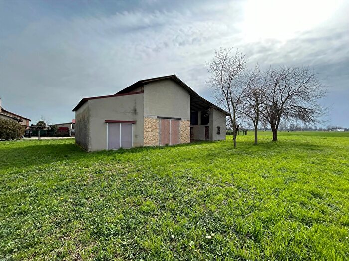 Casa quadrilocale in vendita in Mira