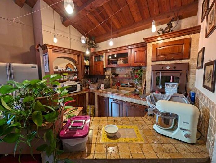 Casa con 6 locali in vendita in Via Luigi Einaudi, Forno Canavese